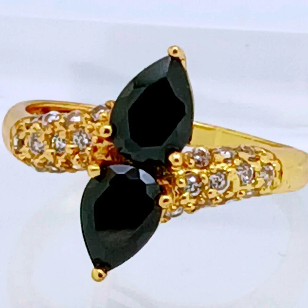 Vintage Gold Tone Bypass Black Pear Cut Pavé Sim Diamond CZ Accent Ring Size 7.5